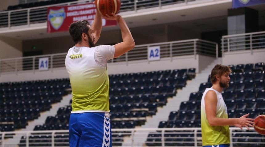 Denizli Basket, Bornova Belediye ma&ccedil;ı hazırlıklarını s&uuml;rd&uuml;r&uuml;yor