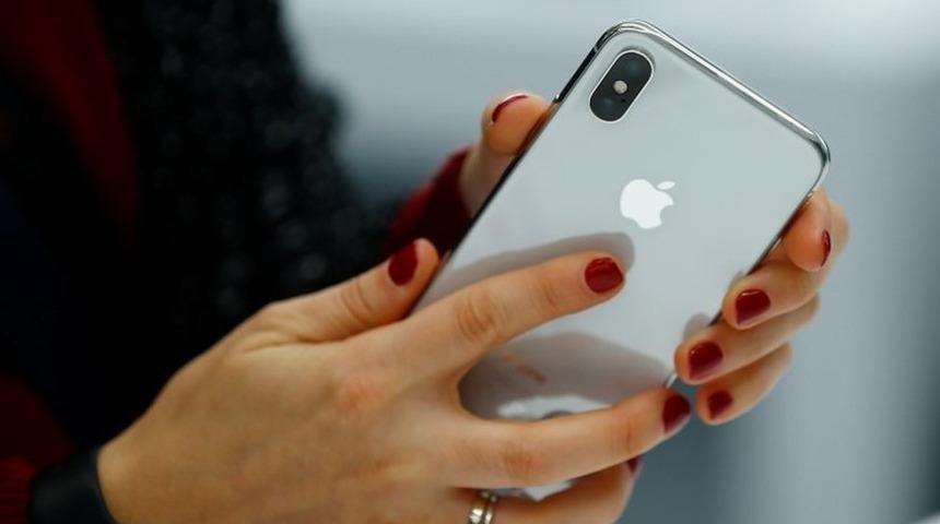 Apple'da yanlış giden bir şeyler mi var? Teknoloji devinin hisselerinin düşmesinin dört nedeni