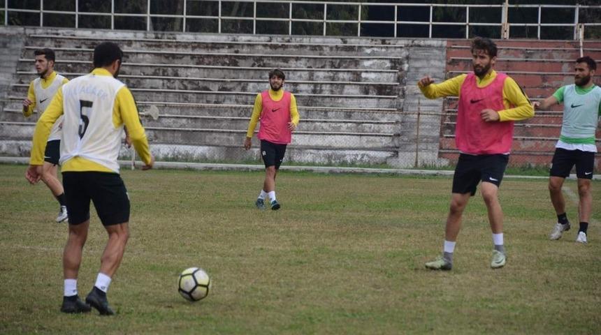 Lider Aliağaspor, Gaziosmanpaşa ma&ccedil;ına bileniyor