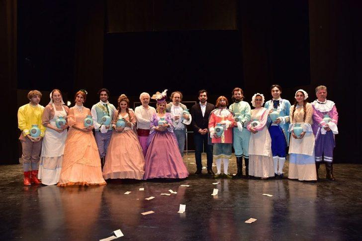 “Varyemez’’ adlı oyun Bilecik’te sahne aldı G3