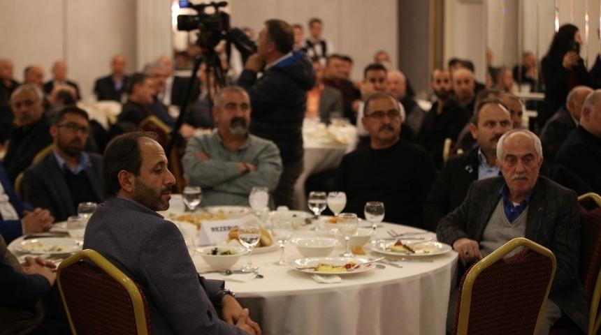 Başkan To&ccedil;oğlu iş adamları ve esnafla bir araya geldi