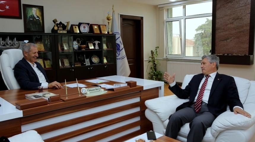 Başkan Gen&ccedil;&rsquo;ten S&uuml;leyman Dişli&rsquo;ye ziyaret