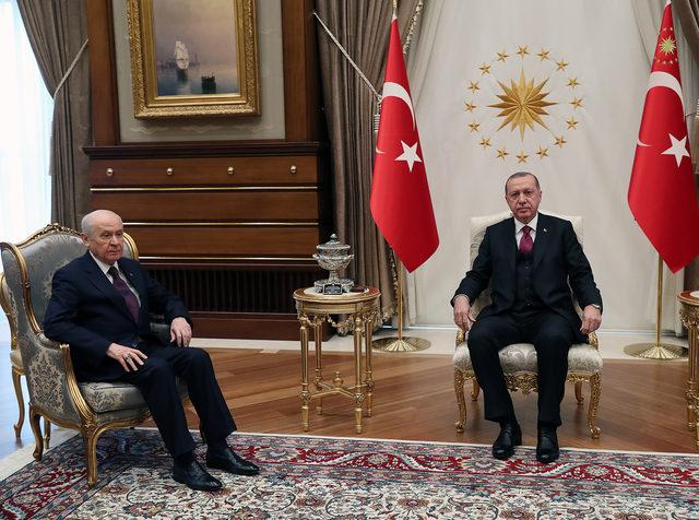 Erdoğan ile Bahçeli'nin ile Beştepe'deki görüşmesi devam ediyor (1) 