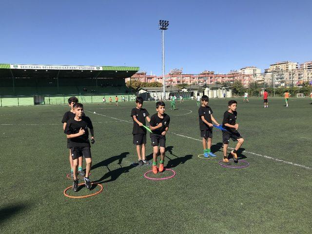 Farklı yaş gruplarına farklı çalışma metotları