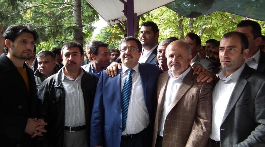 Ali Bakan se&ccedil;im &ccedil;alışmalarını Ankara&rsquo;da s&uuml;rd&uuml;r&uuml;yor