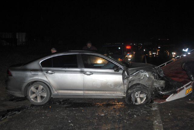 Çerkezköy'de iki otomobil çarpıştı: 1 ölü, 3 yaralı