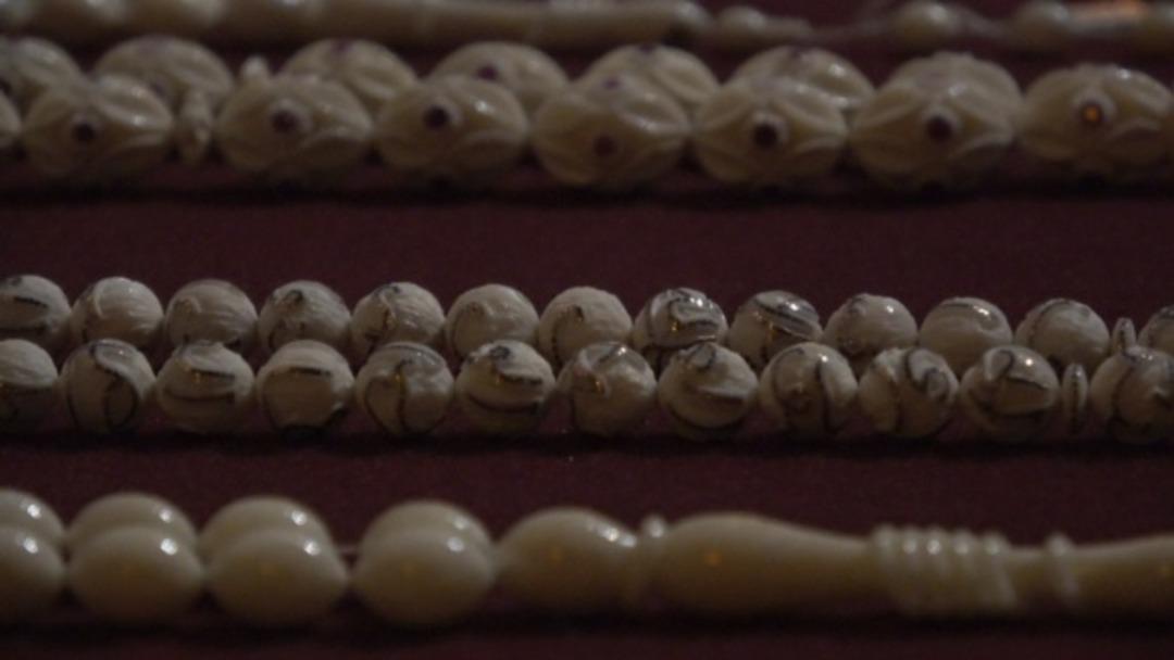 Bu tespihin fiyatı dudak u&ccedil;uklatıyor!