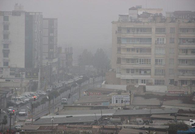 Şanlıurfa’da yağmur ve sis etkili oldu