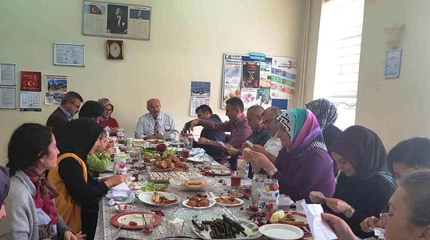 &Ouml;ğretmenlerin duygulu anları