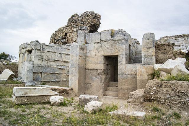 İznik'te 1600 ton toprak altından çıkan 2500 yıllık tarih