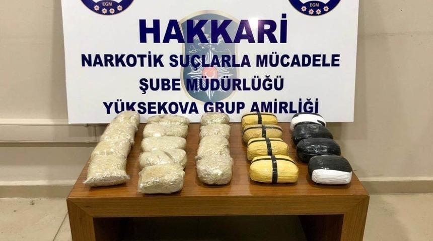 Y&uuml;ksekova&rsquo;da 11 kilo eroin ele ge&ccedil;irildi