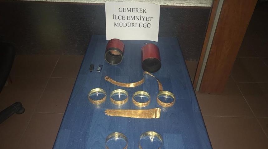 Ayarı d&uuml;ş&uuml;k altınları yangın t&uuml;p&uuml;nde saklamışlar