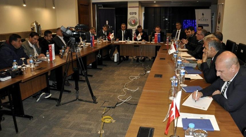 G&uuml;neydoğuda spor sorunları &ccedil;alıştay ile &ccedil;&ouml;z&uuml;me kavuşturulacak