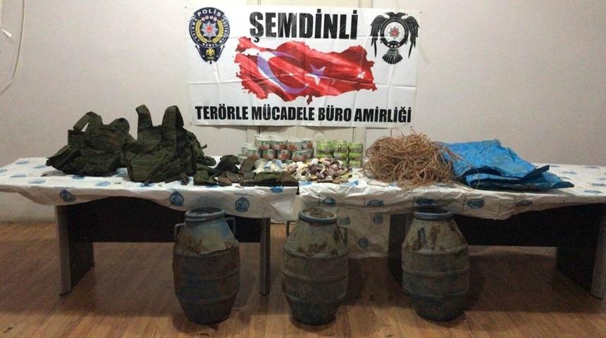 Şemdinli kırsalında m&uuml;himmat ele ge&ccedil;irildi