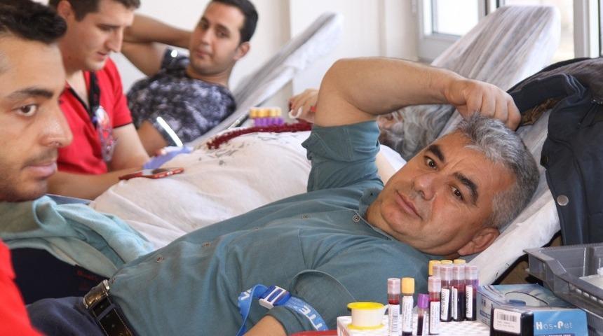 Milli Eğitim personeli kan bağışladı