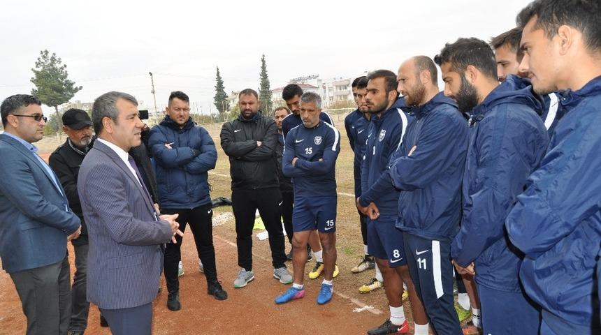 Yılmaz: "Bu yıl da canlı ve diri olmayı bilelim”