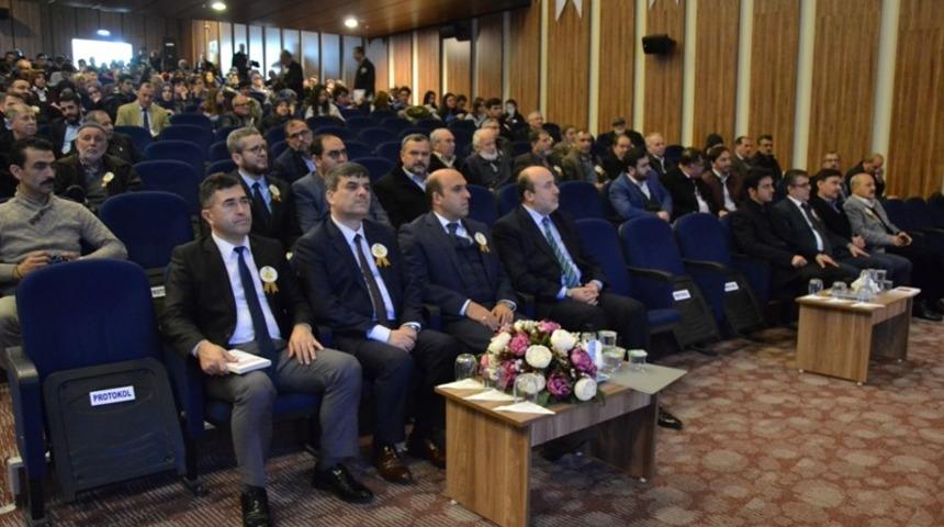 Biga&rsquo;da &lsquo;Peygamberimiz ve Gen&ccedil;lik&rsquo; konulu konferans