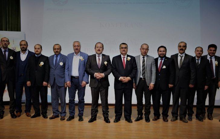 Mevlid-i Nebi Haftası dolayısıyla “Peygamberimiz ve Gençlik” konulu konferans düzenlendi G3