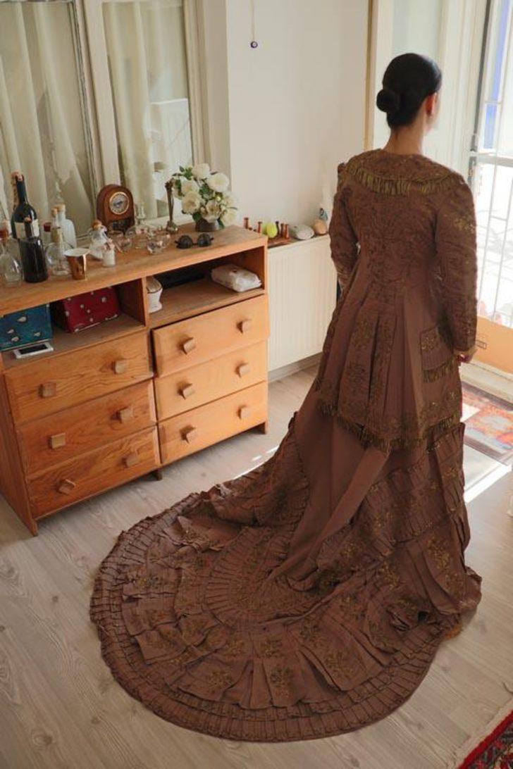 300 yıllık gelinliğin hikayesi  G1