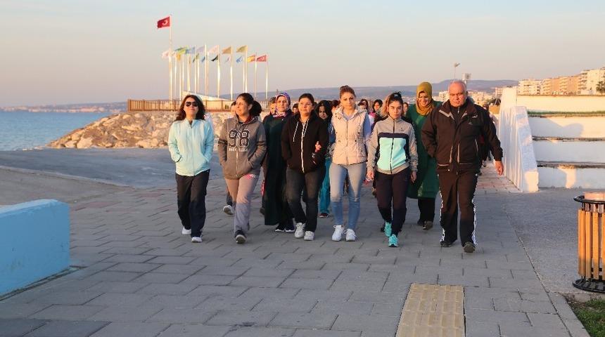 Başkan Tollu, sporcu kadınlarla bir araya geldi