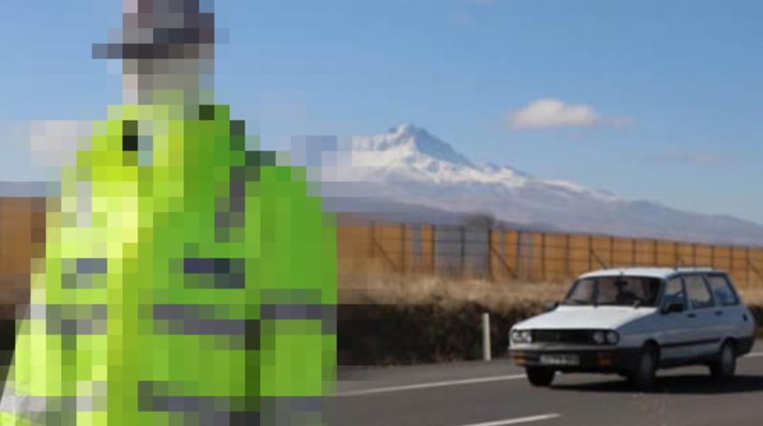 Kayseri'de manken polisi görenler şaşkına döndü!