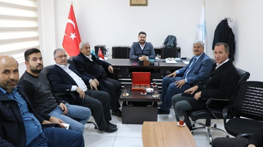 Aday adayı Ekinci se&ccedil;im &ccedil;alışmalarını s&uuml;rd&uuml;r&uuml;yor