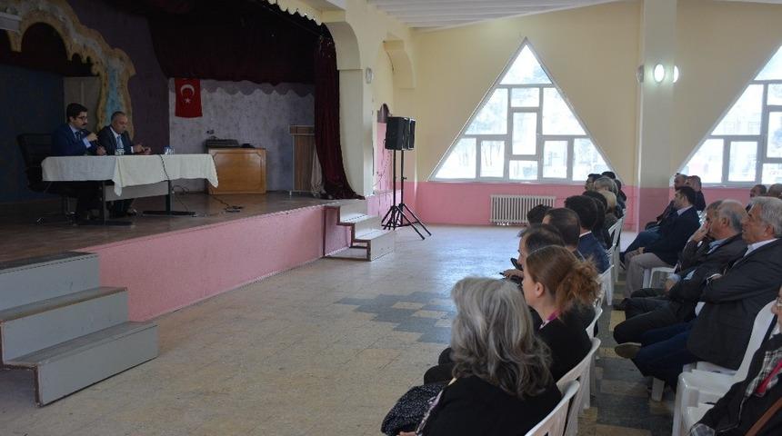 Kaymakam Kaya halka açık toplantı düzenledi