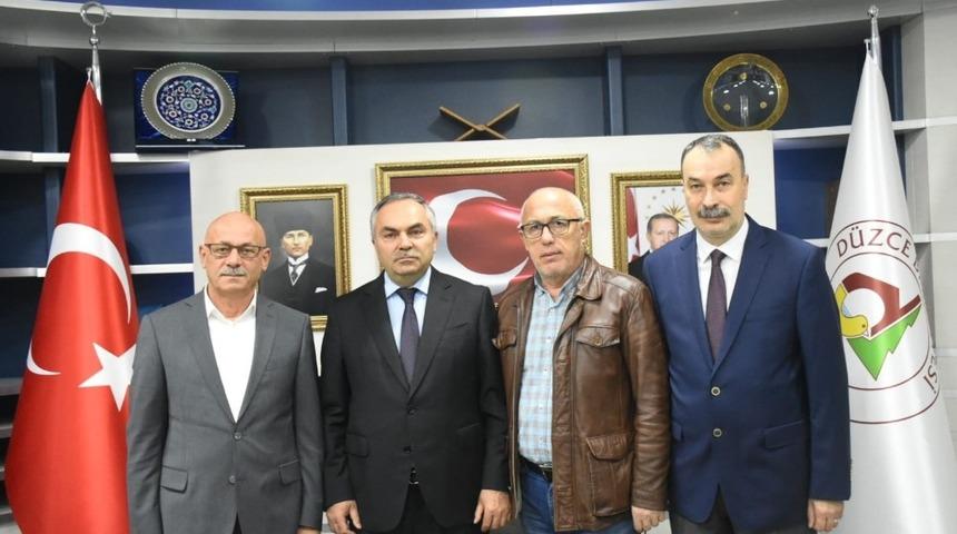 Başkan Ay, "Hizmet bizim asli g&ouml;revimiz"