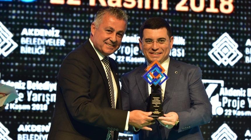 Manavgat Belediyesi&rsquo;ne 3 &ouml;d&uuml;l