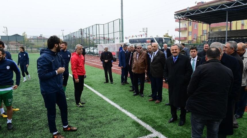 Muhtarlardan Yeşilyurt Belediyespor&rsquo;a moral ziyareti