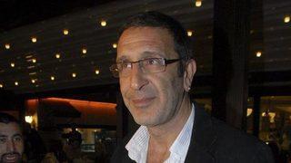 Cem Özer'den haber var! 