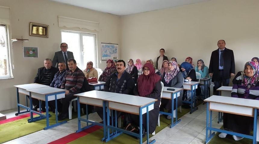 28 &ccedil;ift&ccedil;iye &lsquo;S&uuml;t Hijyeni&rsquo; kursu verildi