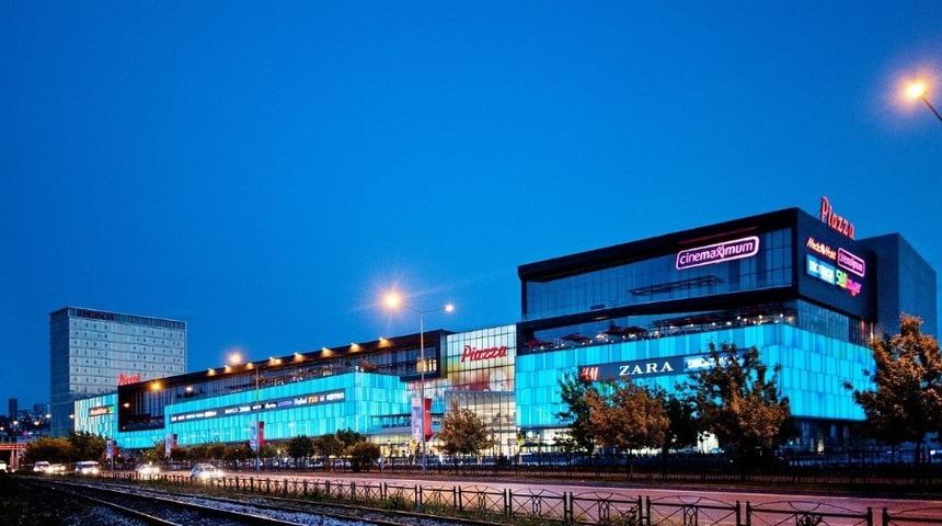 “Yılın en indirimli günleri”nin saatleri uzadı