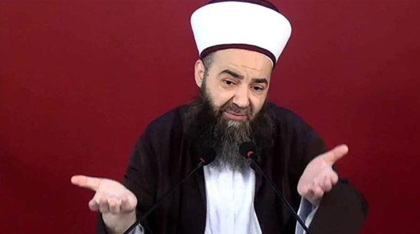 Cübbeli Ahmet sevenlerine seslendi: Bana dua edin