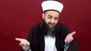 Cübbeli Ahmet sevenlerine seslendi: Bana dua edin