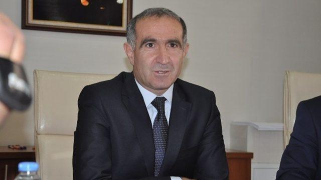 Kafkas Üniversitesi’nin yeni Rektörü Prof. Dr. Hüsnü Kapu oldu