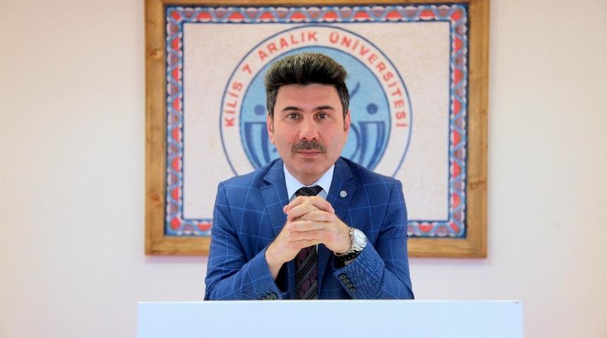 Rekt&ouml;r Karacoşkun&rsquo;dan 24 Kasım &Ouml;ğretmenler G&uuml;n&uuml; Mesajı