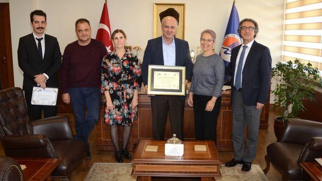 MEÜ’ye ’Algoloji Uzmanlık Eğitimi Yeterlilik Belgesi’