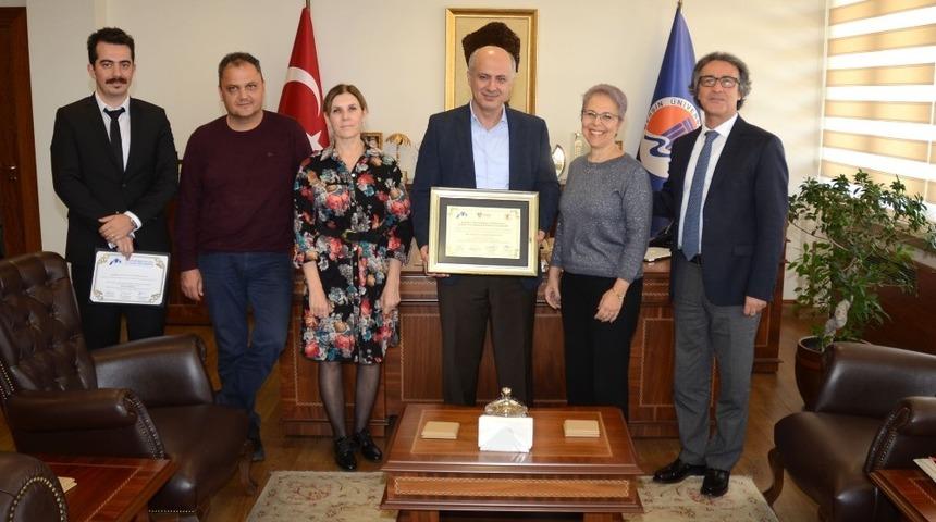 ME&Uuml;&rsquo;ye &rsquo;Algoloji Uzmanlık Eğitimi Yeterlilik Belgesi&rsquo;