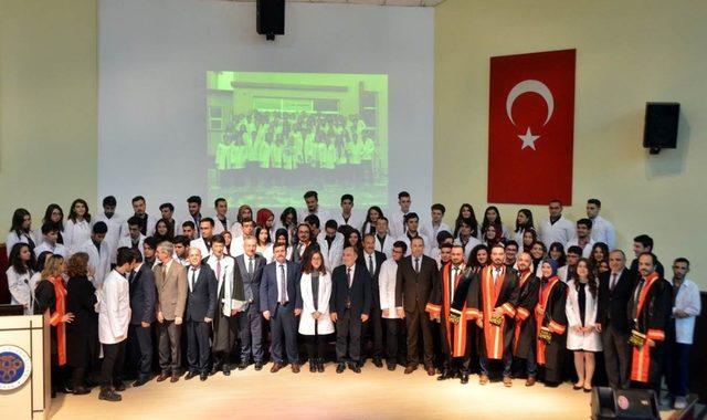 Erzincan Binali Yıldırım Üniversitesi’nde beyaz önlük giyme töreni