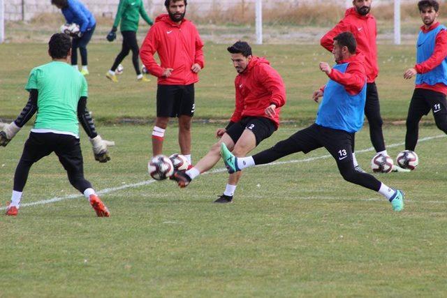 Van Büyükşehir Belediyespor maçı TRT Kurdi’de