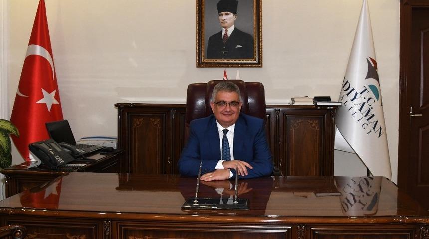 Vali Pekmez &Ouml;ğretmenler G&uuml;n&uuml;n&uuml; kutladı