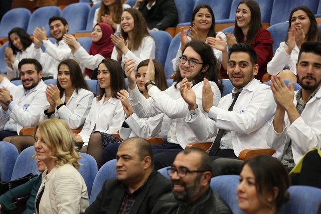 PAÜ’de diş hekimi adayları beyaz önlüklerini giyindi