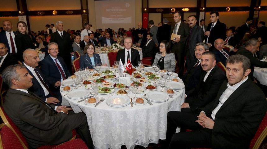 B&uuml;y&uuml;kşehir, 24 kasım &ouml;ğretmenler g&uuml;n&uuml;n&uuml; kutladı