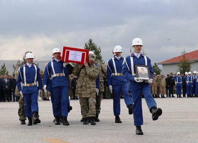 Şehit teğmenin naaşı memleketine gönderildi