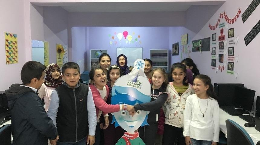 Kartepeli çocuklar etkinlikleri bırakmıyor