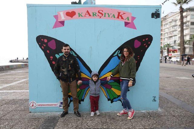 Karşıyaka’da sokaklar resimlerle süslendi