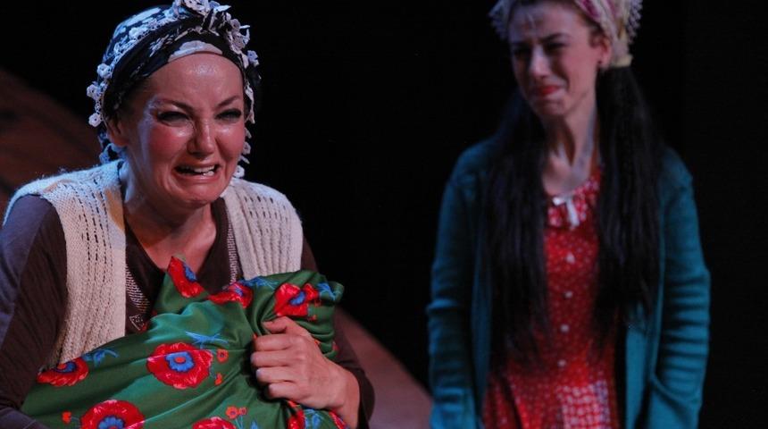 ADT M&uuml;d&uuml;r&uuml; Sevin&ccedil; Gediktaş, "Yılın Tiyatro Kadını" se&ccedil;ildi