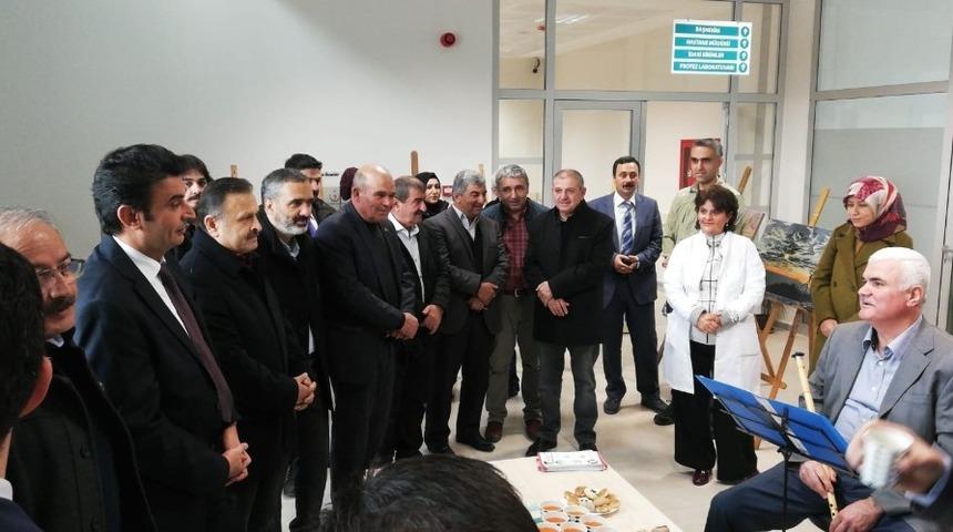 Diş Sağlığı Merkezi&rsquo;nde resim sergisi