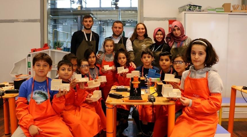 Kocaelili &ccedil;ocuklar &ouml;ğretmenlerini unutmadı